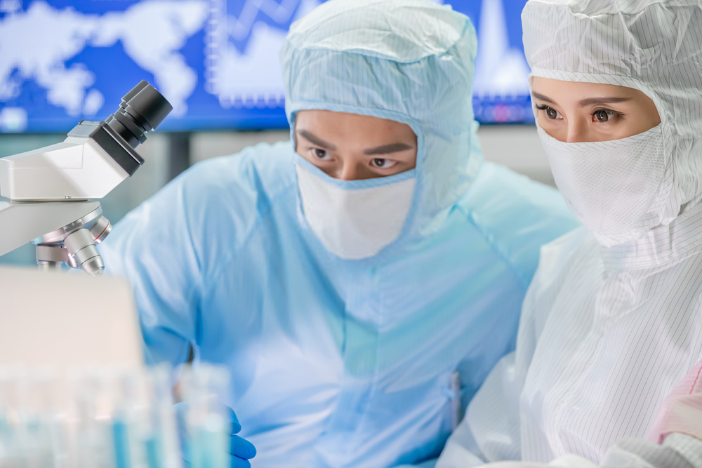 Pneumonia merupakan infeksi atau peradangan pada jaringan paru yang dapat disebabkan oleh bakteri, virus, jamur, parasite, pajanan bahan kimia atau kerusakan fisik paru. Sekitar 450 juta kasus pneumonia menyerang manusia setiap tahunnya dan merupakan penyebab kematian dan kesakitan terbayak di dunia. Angka kematian sekitar 1.4 juta pertahunnya secara global (7% penyebab kematian didunia). Angka kematian [&hellip;]