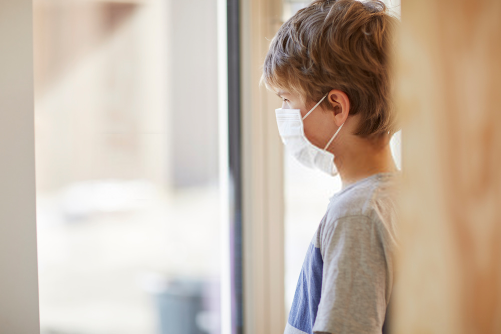 Maraknya pandemi yang terjadi akibat Coronavirus disease 2019 (Covid-19), penting bagi Sahabat yang sudah menjadi orang tua untuk mengenali apa saja yang menandakan anak terinfeksi virus SARS-CoV-2 ini. Berikut adalah beberapa panduan untuk para orang tua:1 Baca Juga: Yang Perlu Sahabat Mengenai Perbedaan Pneumonia dan Covid-19 1. Apakah COVID-19 itu? COVID-19 adalah penyakit yang menyerang [&hellip;]