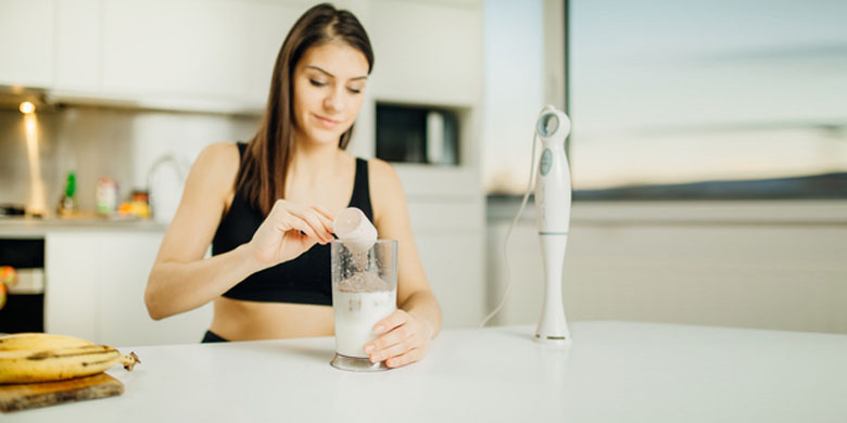 Ditulis oleh : dr. Jesica Chintia Dewi Ditinjau oleh : dr. Monica Cynthia D Banyak sekali manfaat whey protein untuk wanita yang ingin hidup sehat. Khususnya bagi para wanita yang sedang dalam program diet. Bukan hanya untuk diet, whey protein juga memiliki segudang manfaat lainnya. Bagi sebagian besar Sahabat Sehat yang rutin berolahraga pasti sudah [&hellip;]