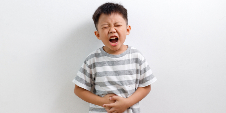Sebelum berlibur, tentu bagi Sahabat Sehat yang telah memiliki anak perlu mempersiapkan berbagai hal agar kesehatan Si Kecil tetap terjaga selama berlibur. Salah satu hal penting adalah memberikan imunisasi rotavirus untuk Si Kecil, yang bermanfaat untuk mencegah diare akibat infeksi rotavirus terutama pada anak berusia dibawah 5 tahun. Apa itu Rotavirus dan bagaimana penanganannya ? [&hellip;]